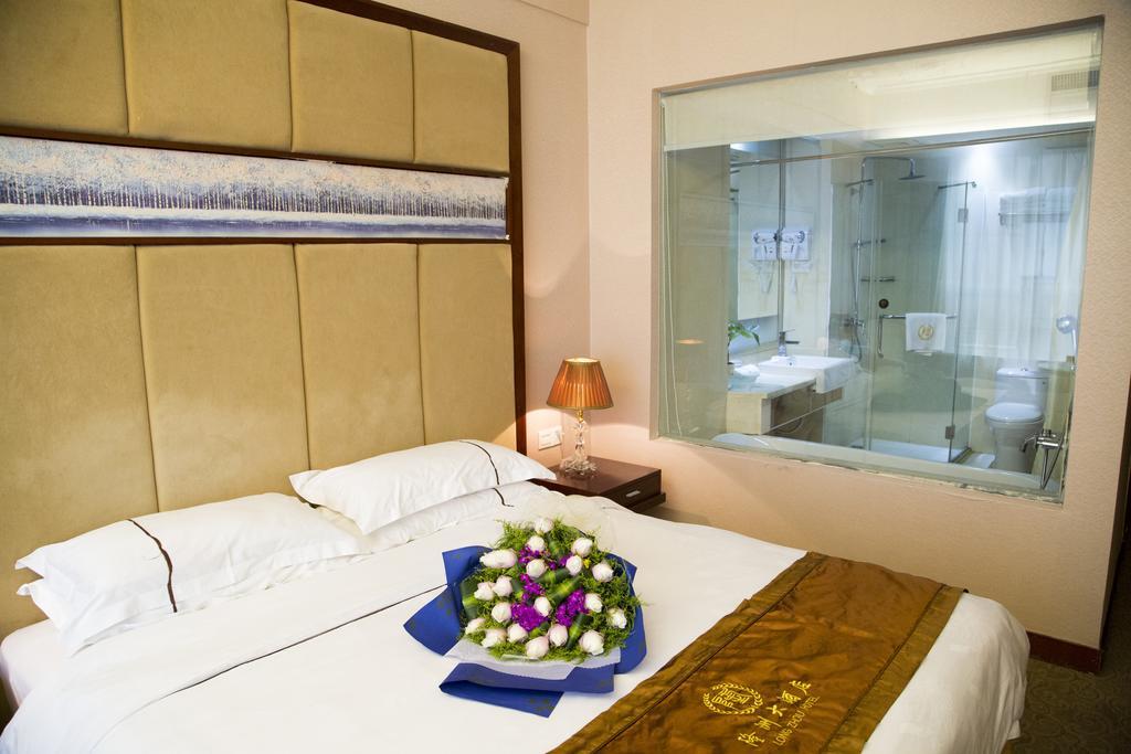 Long Zhou Grand Hotel Kuangcsou Szoba fotó