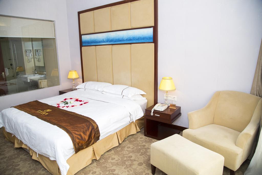 Long Zhou Grand Hotel Kuangcsou Kültér fotó
