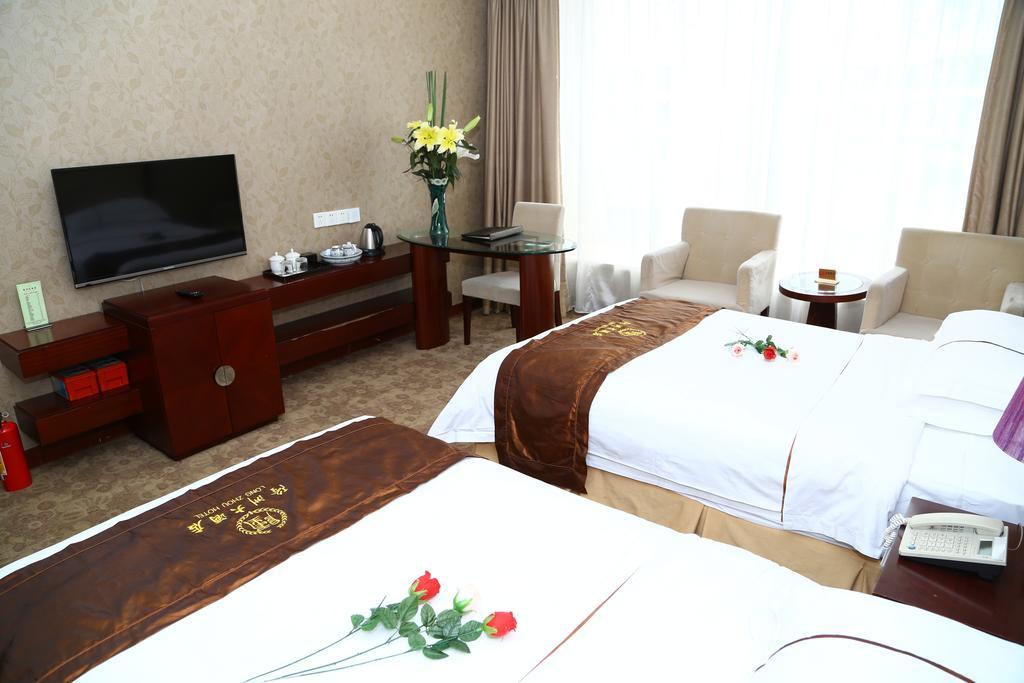 Long Zhou Grand Hotel Kuangcsou Kültér fotó
