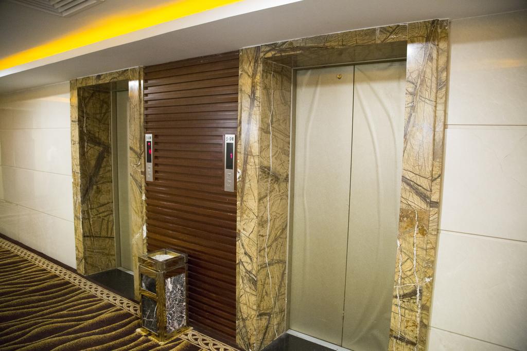 Long Zhou Grand Hotel Kuangcsou Kültér fotó