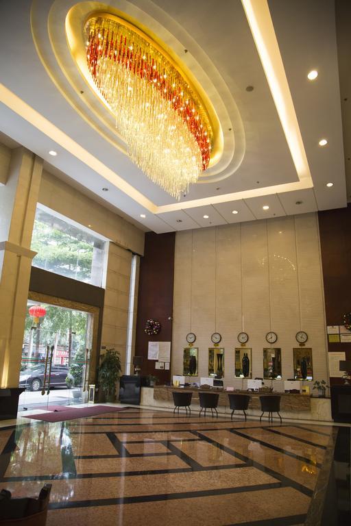 Long Zhou Grand Hotel Kuangcsou Kültér fotó