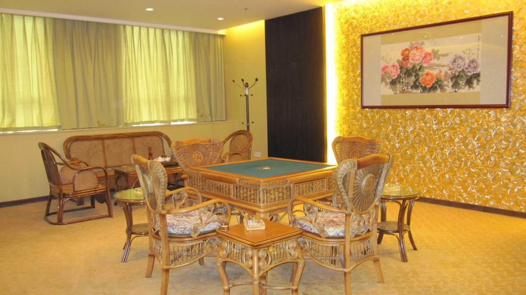 Long Zhou Grand Hotel Kuangcsou Kültér fotó