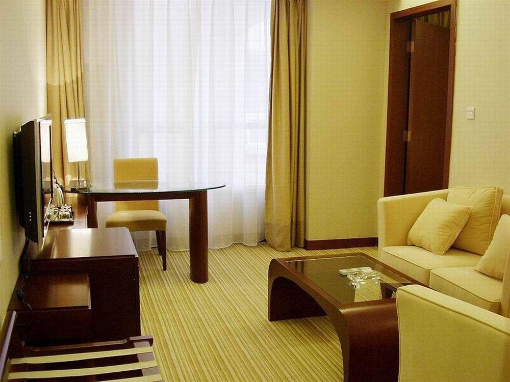 Long Zhou Grand Hotel Kuangcsou Kültér fotó